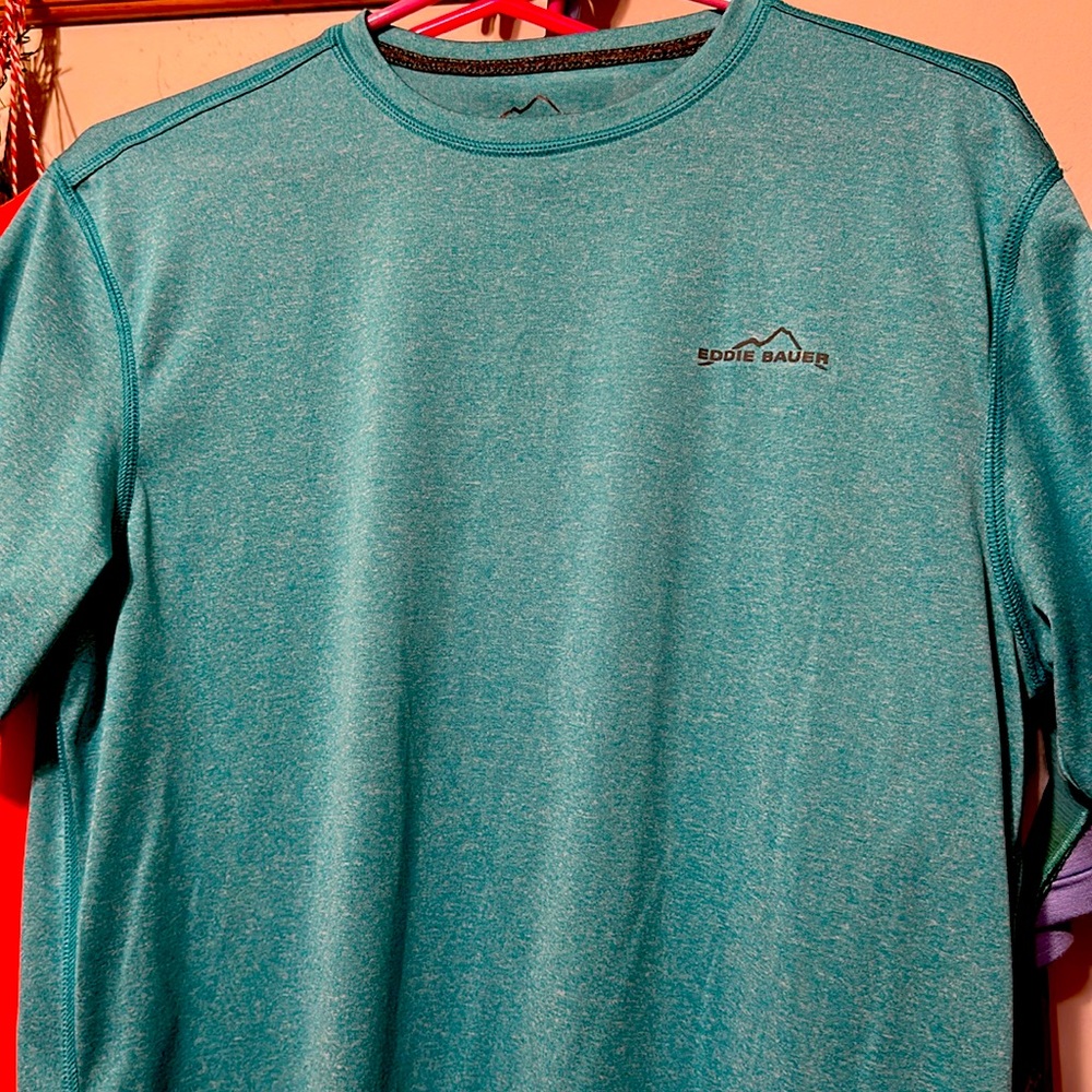 Eddie Bauer men’s small top